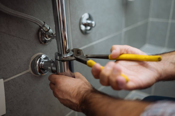 Best Local Plumber Services  in Senatobia, MS